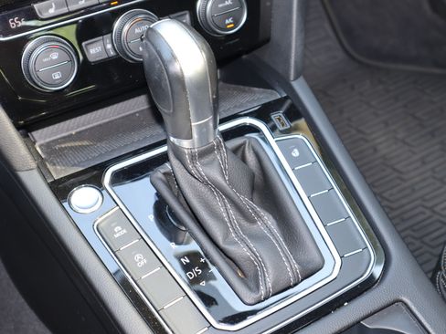 Used 2019 Volkswagen Arteon SEL Premium AWD/4WD image 12