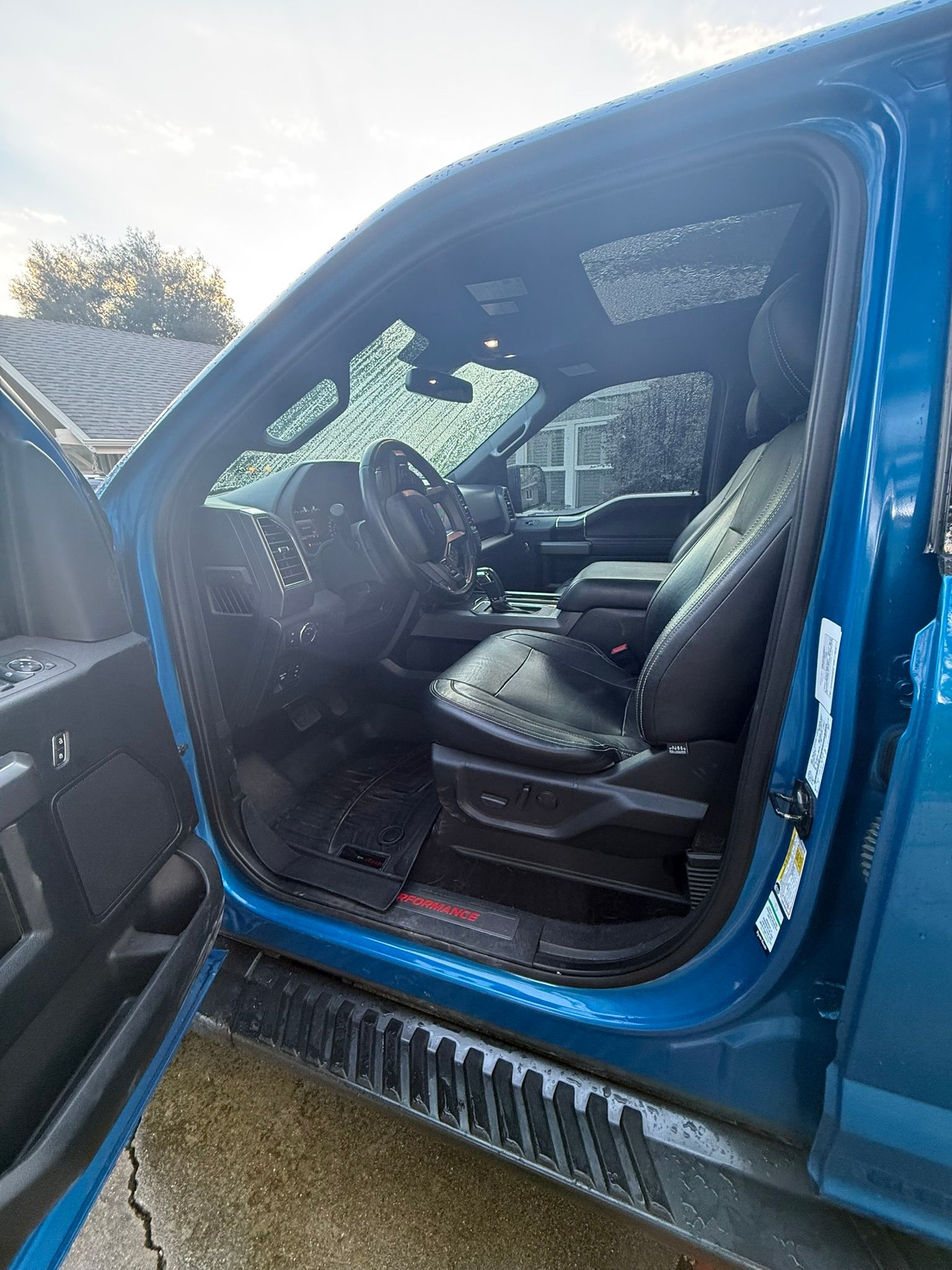 Used 2019 Ford F150 XLT w/ Equipment Group 302A Luxury AWD/4WD image 6