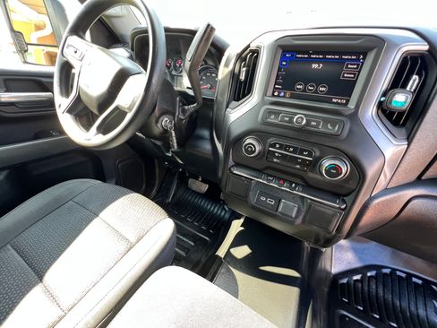 Used 2023 Chevrolet Silverado 2500 W/T w/ WT Convenience Package AWD/4WD image 12