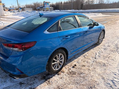 Used 2018 Hyundai Sonata SE w/ Cargo Package image 5