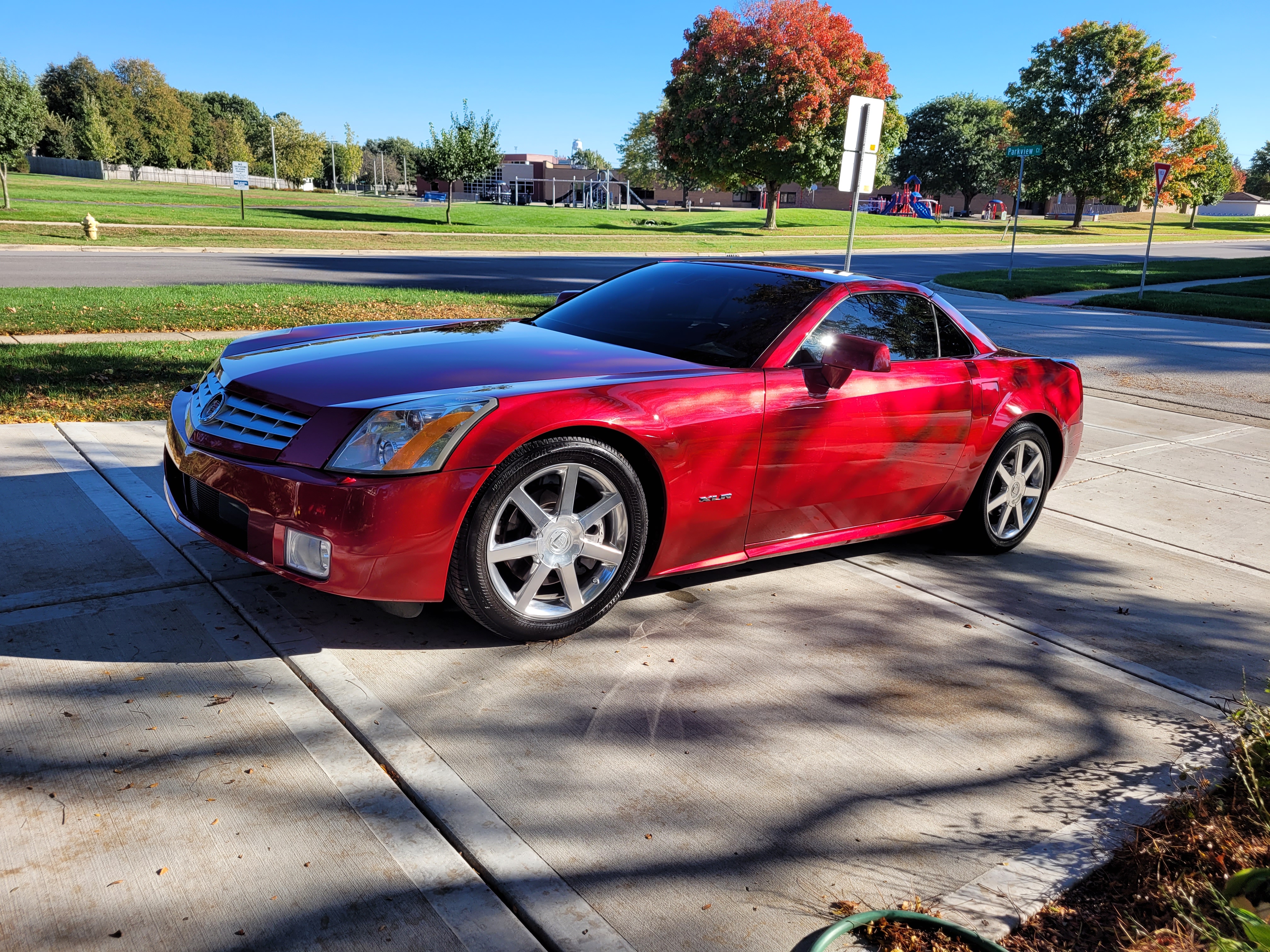 Used 2005 Cadillac XLR RWD image 14