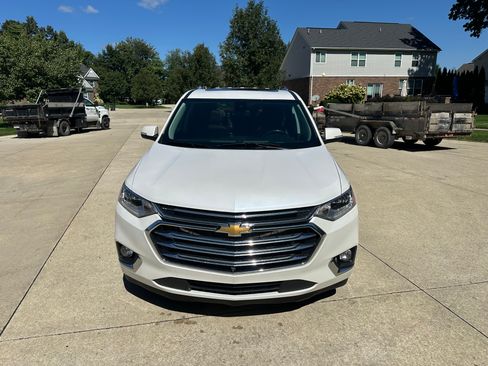Used 2021 Chevrolet Traverse High Country w/ LPO, Floor Liner Package AWD/4WD image 2