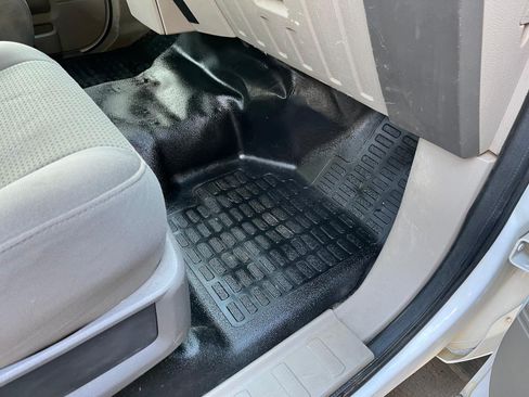 Used 2010 Ford F350 4x4 Regular Cab DRW Super Duty image 14