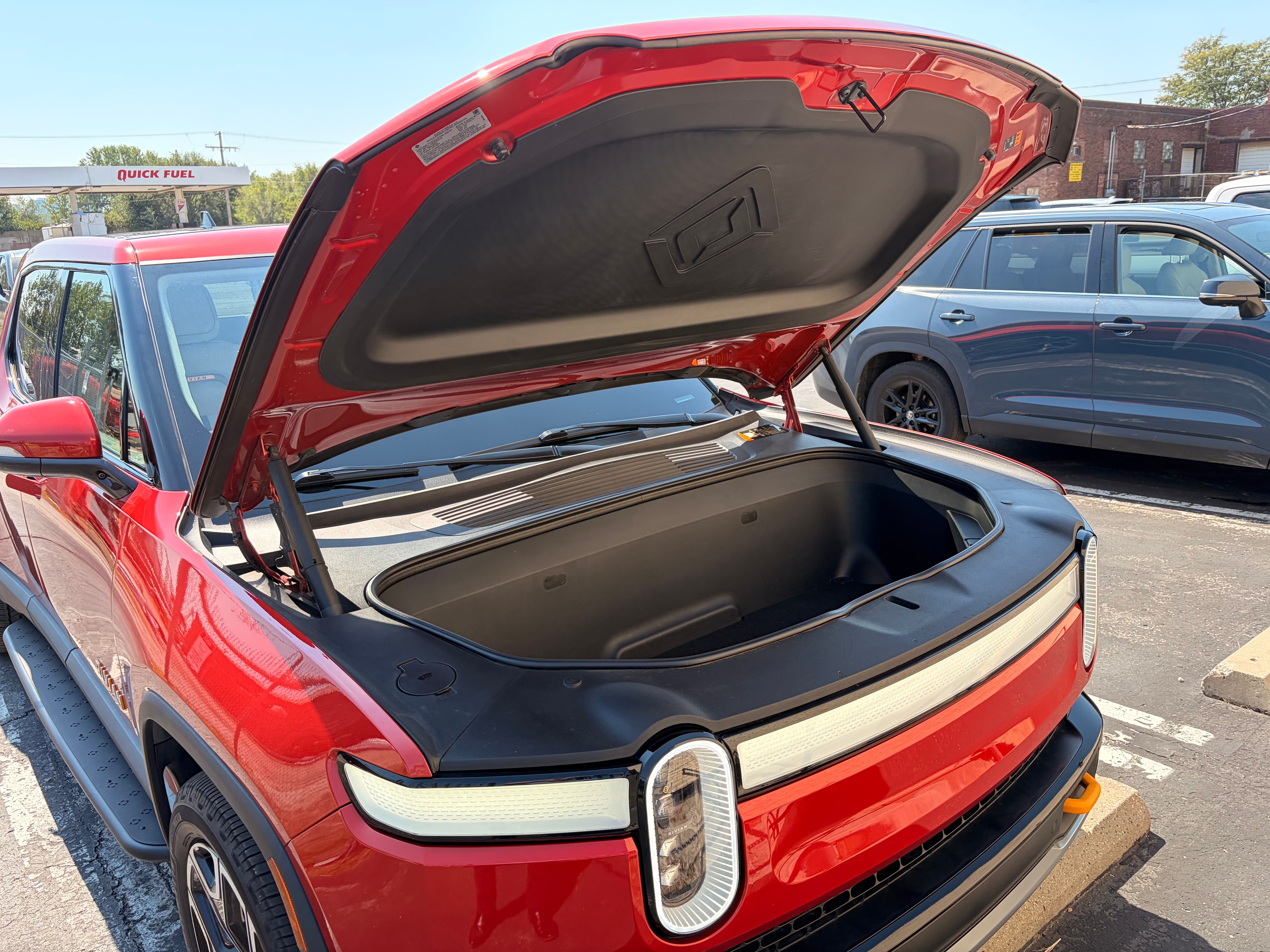 Used 2022 Rivian R1T Launch Edition AWD/4WD image 13