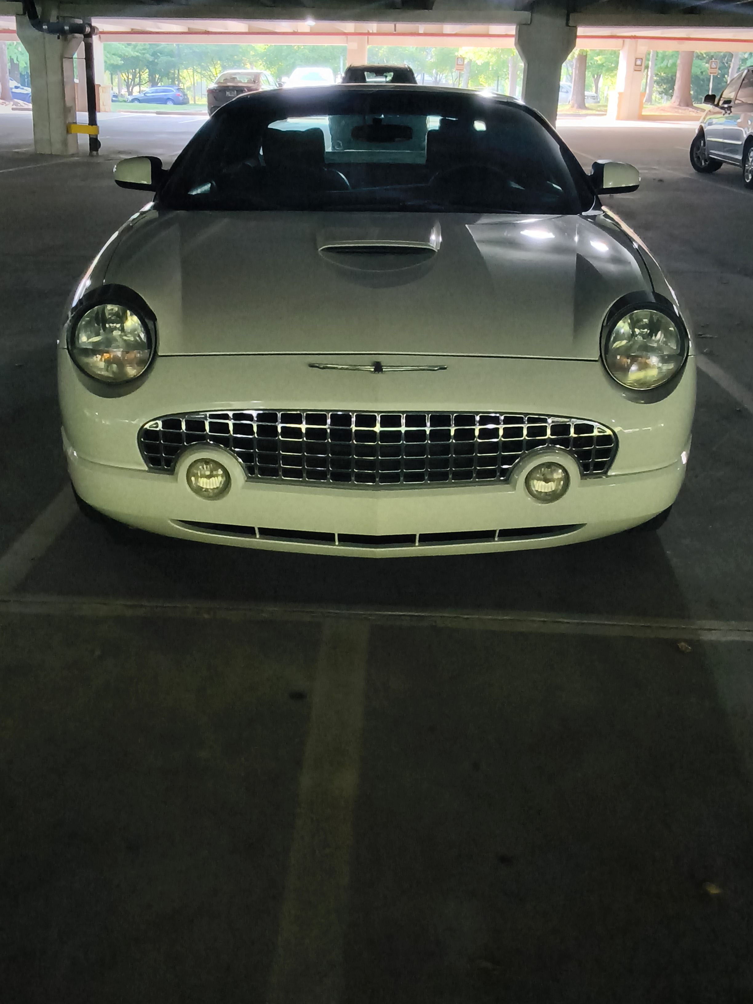 Used 2002 Ford Thunderbird RWD image 9