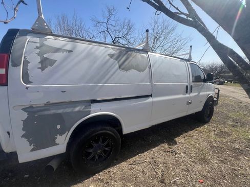 Used 2012 Chevrolet Express 3500 Extended w/ Power Package image 6