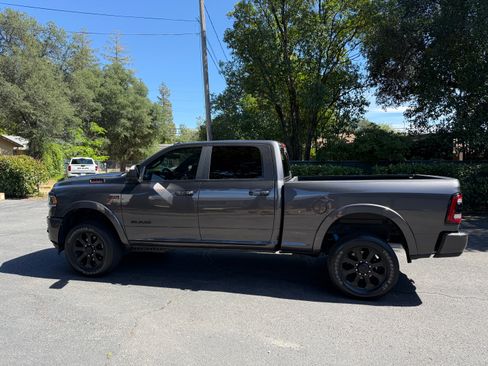 Used 2022 RAM 2500 Laramie image 1