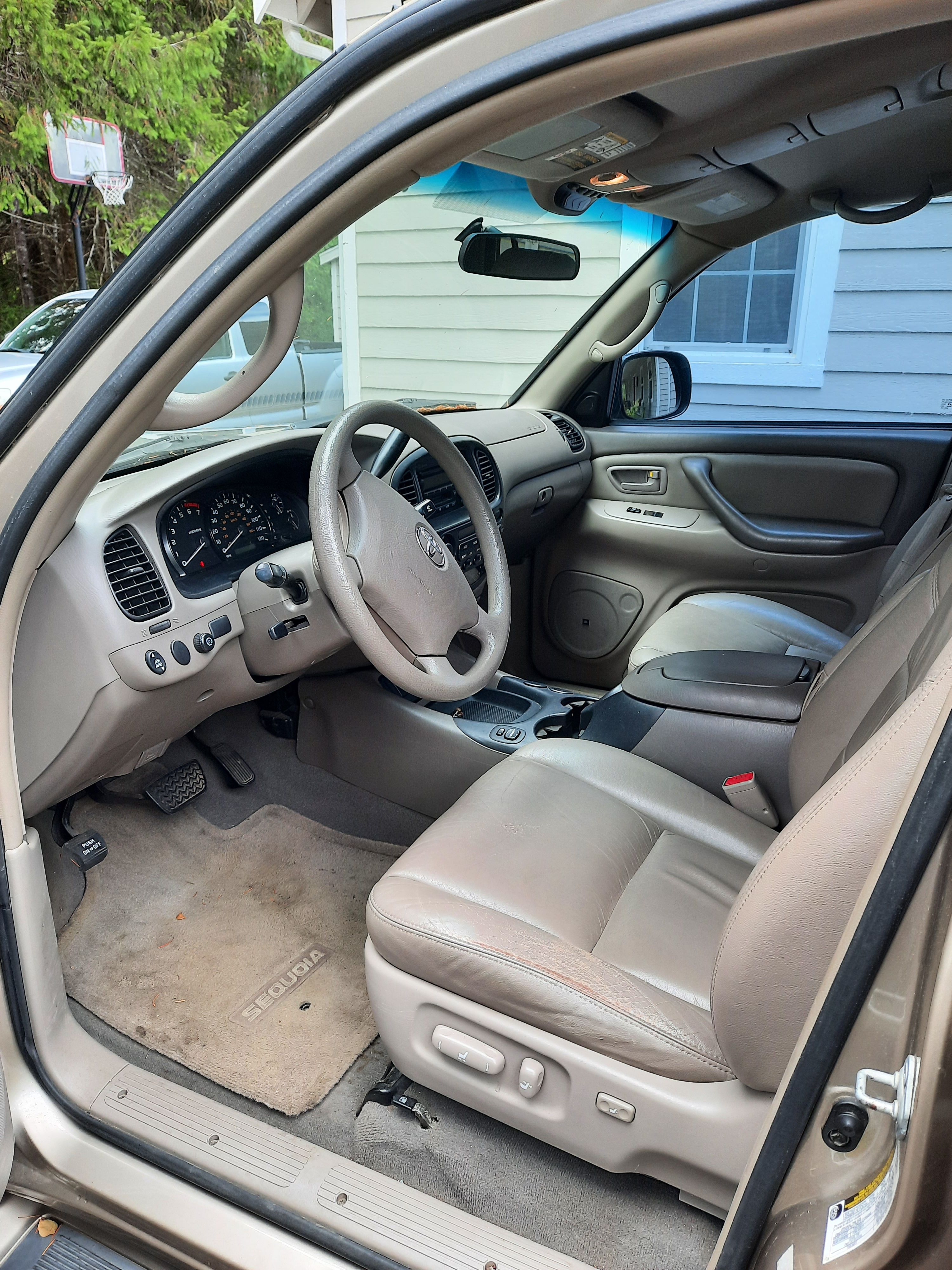 Used 2006 Toyota Sequoia SR5 RWD image 6