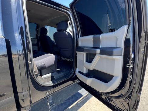 Used 2017 Ford F350 XLT w/ XLT Premium Package AWD/4WD image 10