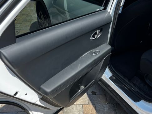 Used 2024 Hyundai Ioniq 5 SEL image 14