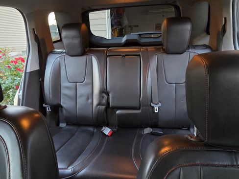 Used 2015 GMC Terrain SLT image 19