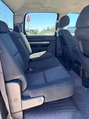 Used 2012 Chevrolet Silverado 2500 LT w/ Interior Plus Package AWD/4WD image 7