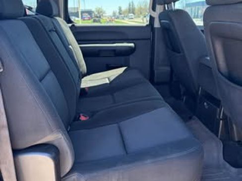 Used 2012 Chevrolet Silverado 2500 LT w/ Interior Plus Package AWD/4WD image 7