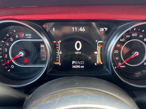 Used 2022 Jeep Wrangler Unlimited Rubicon w/ Xtreme Recon 35" Tire Package image 6