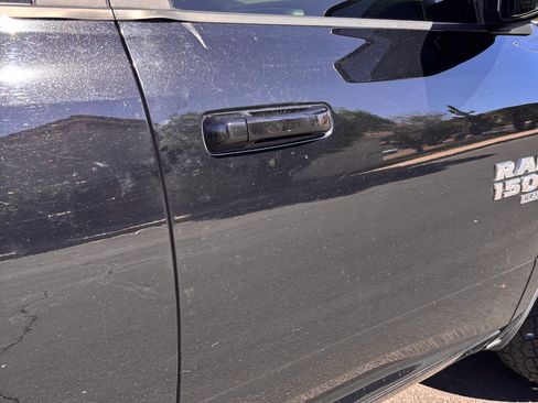 Used 2019 RAM 1500 Classic SLT w/ Luxury Group image 9