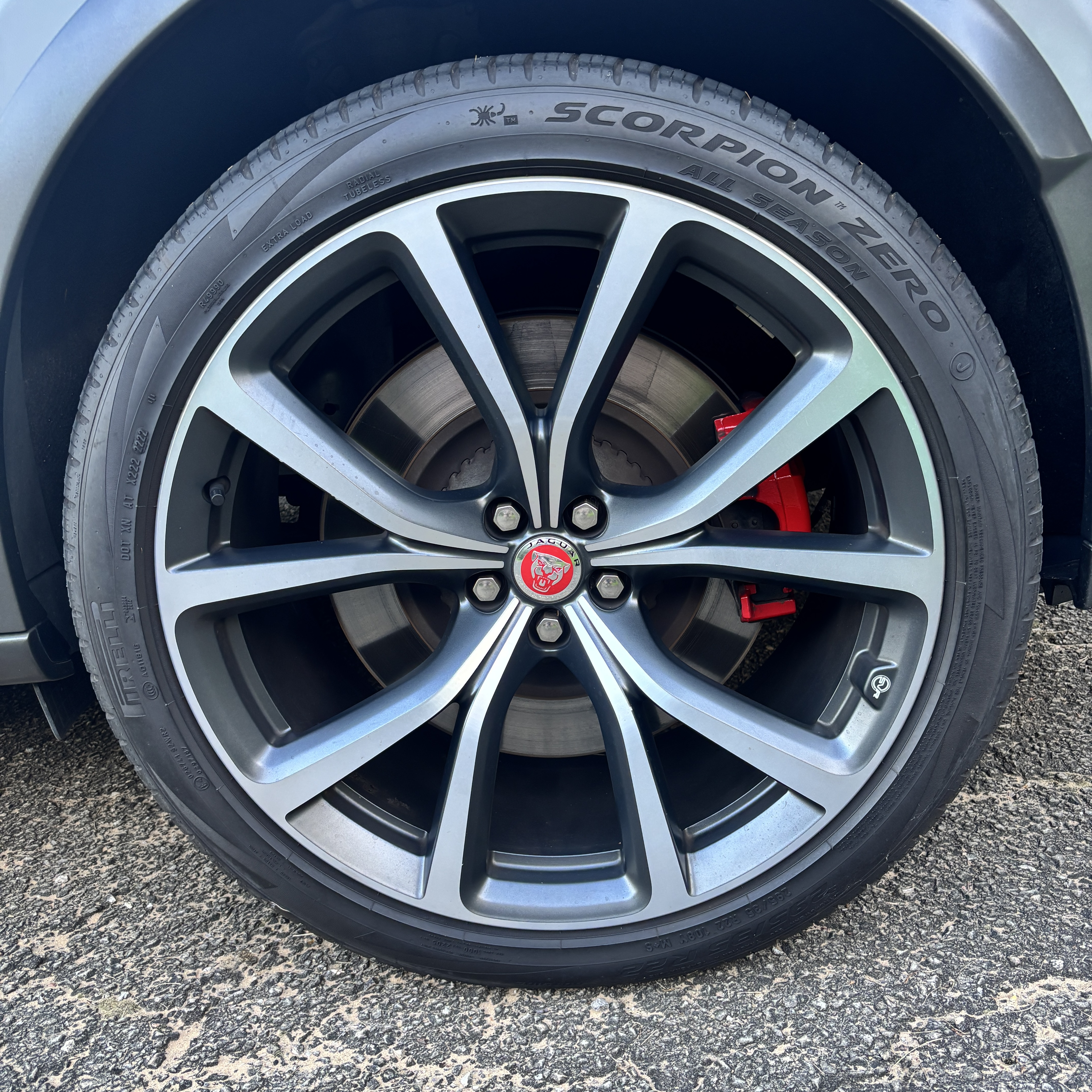 Used 2021 Jaguar F-PACE SVR AWD/4WD image 14