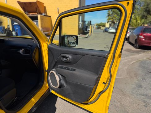 Used 2015 Jeep Renegade Sport w/ Power & Air Group image 25