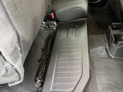 Used 2022 Jeep Gladiator Sport AWD/4WD image 18