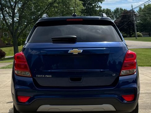 Used 2017 Chevrolet Trax LT w/ LT Convenience Package AWD/4WD image 8