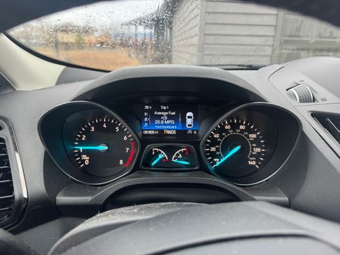 Used 2018 Ford Escape SEL AWD/4WD image 9