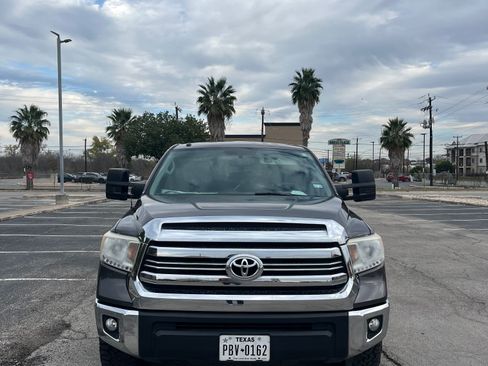 Used 2016 Toyota Tundra SR5 image 1