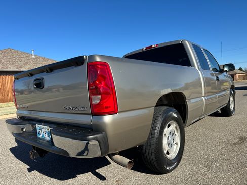 Used 2003 Chevrolet Silverado 1500 LS image 16