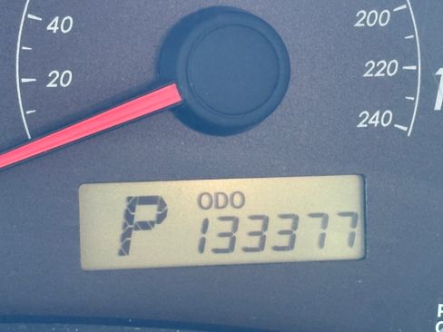 Used 2012 Toyota Corolla LE image 11