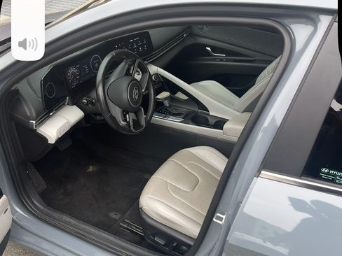 Used 2023 Hyundai Elantra Limited image 24