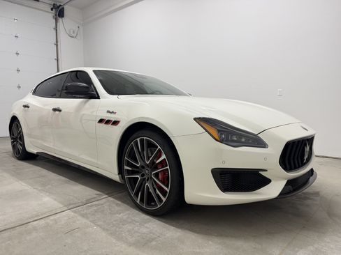 Used 2021 Maserati Quattroporte Trofeo image 2