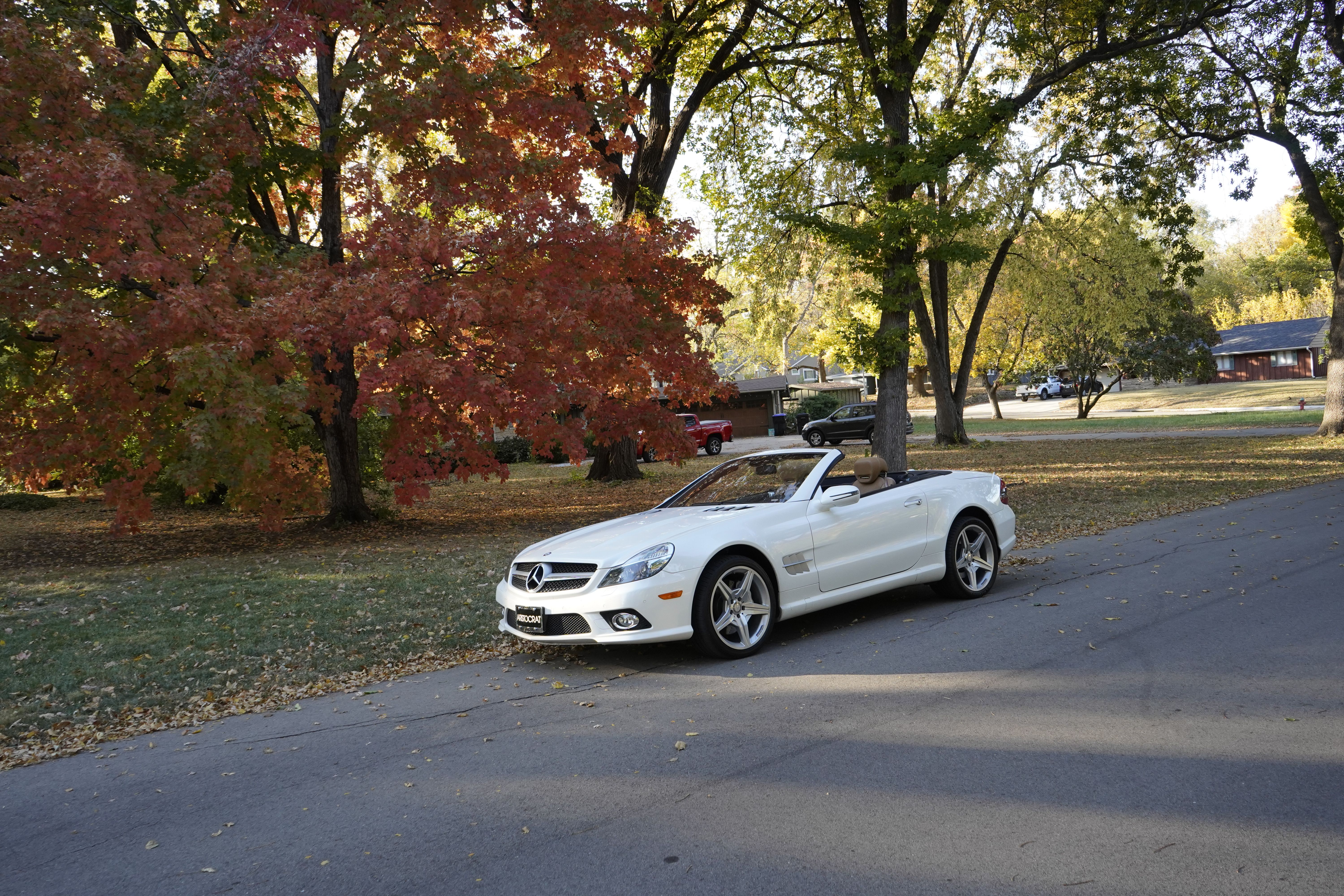 Used 2011 Mercedes-Benz SL 550 image 12