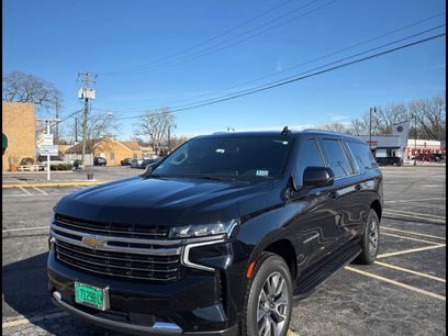Used 2022 Chevrolet Suburban LT w/ Luxury Package