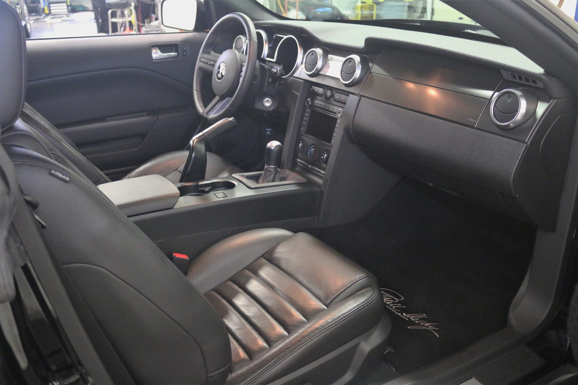 Used 2008 Ford Mustang Shelby GT500 RWD image 14