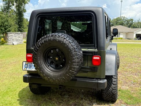 Used 2006 Jeep Wrangler Unlimited AWD/4WD image 9