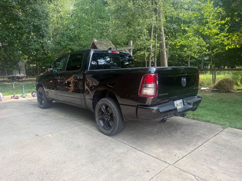 Used 2020 RAM 1500 Big Horn AWD/4WD image 8