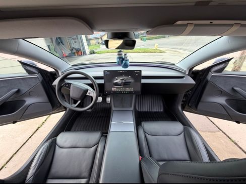 Used 2024 Tesla Model 3 Performance image 20