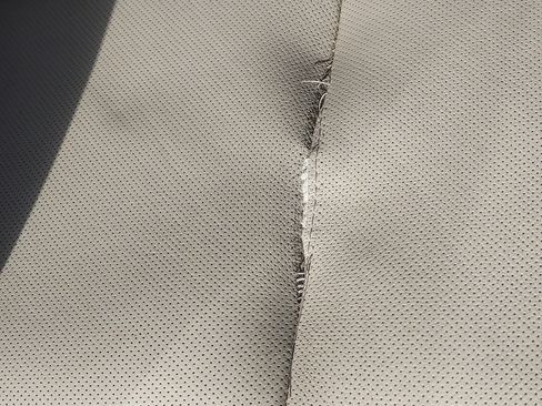 Used 2010 Chevrolet Avalanche LTZ image 16