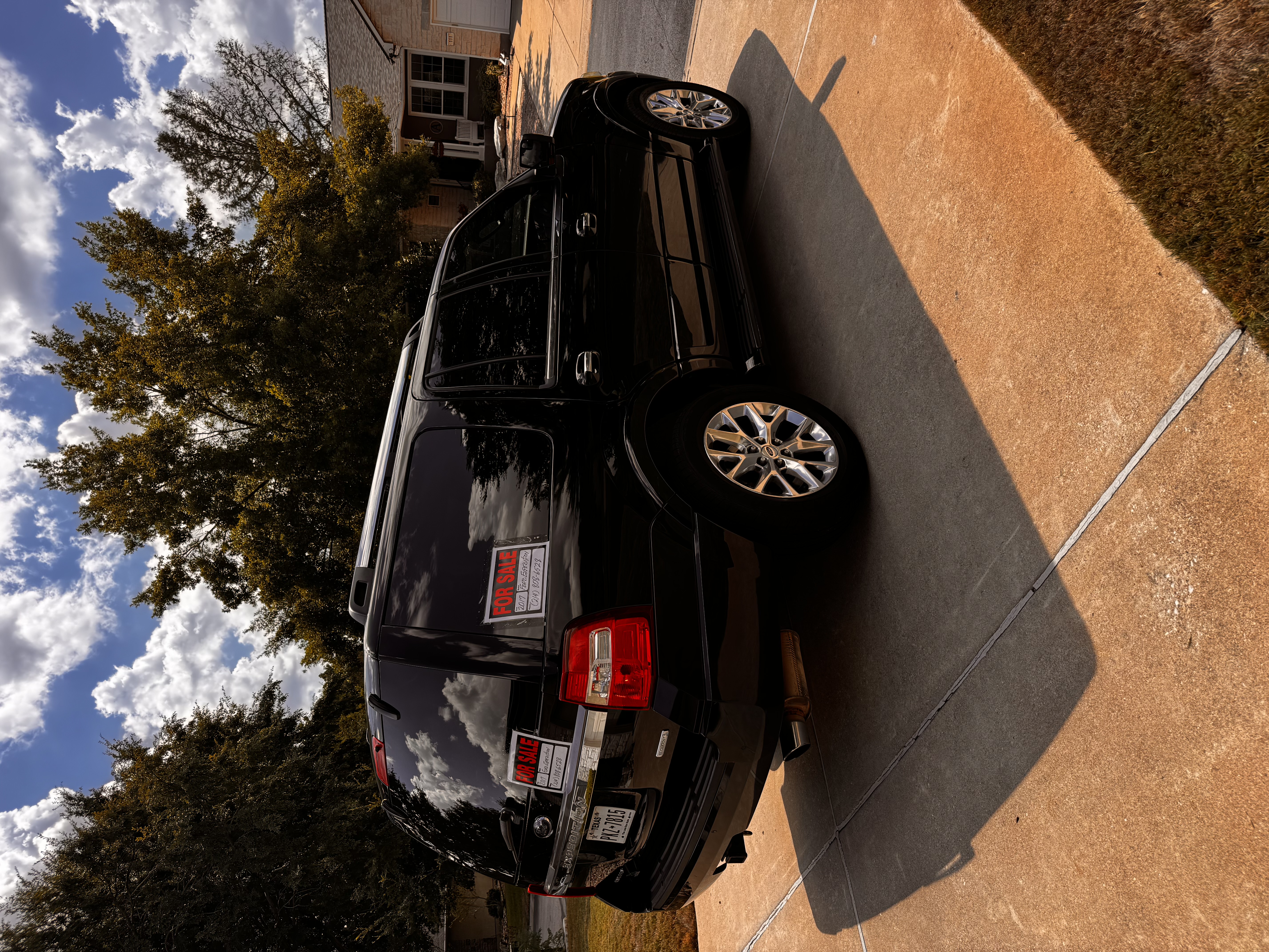 Used 2017 Ford Expedition Limited RWD image 8