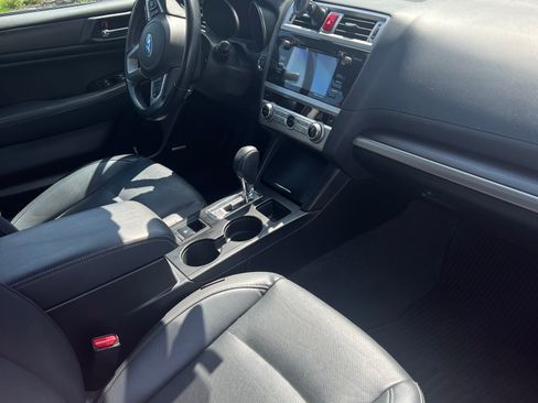 Used 2015 Subaru Legacy 3.6R Limited AWD/4WD image 2