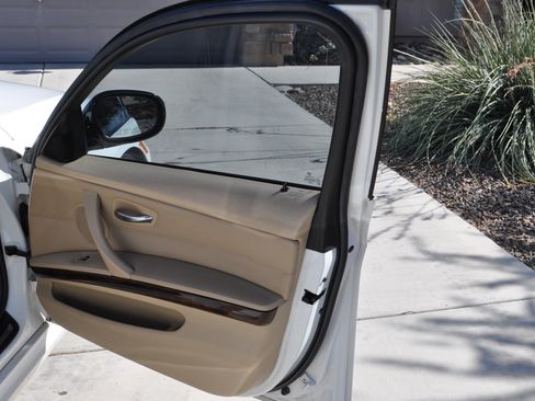 Used 2011 BMW 328i 328i Sedan 4D image 10