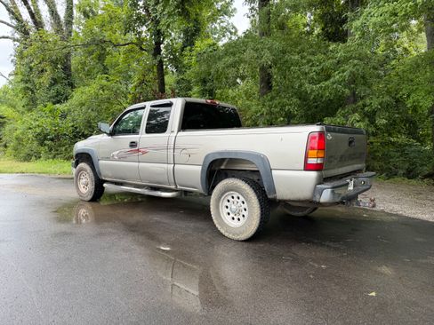 Used 2002 Chevrolet Silverado 2500 2WD Extended Cab image 4