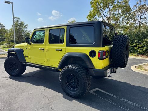 Used 2024 Jeep Wrangler Unlimited Sport AWD/4WD image 4