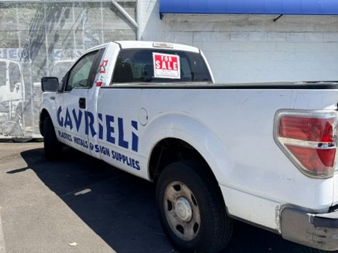 Used 2014 Ford F150 XL w/ Trailer Tow Package RWD image 2