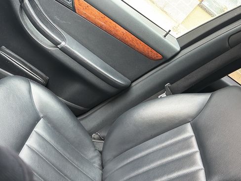 Used 2008 Mercedes-Benz R 350 4MATIC image 6