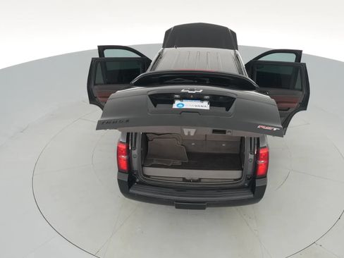 Used 2019 Chevrolet Tahoe Premier w/ RST 6.2L Performance Edition RWD image 4