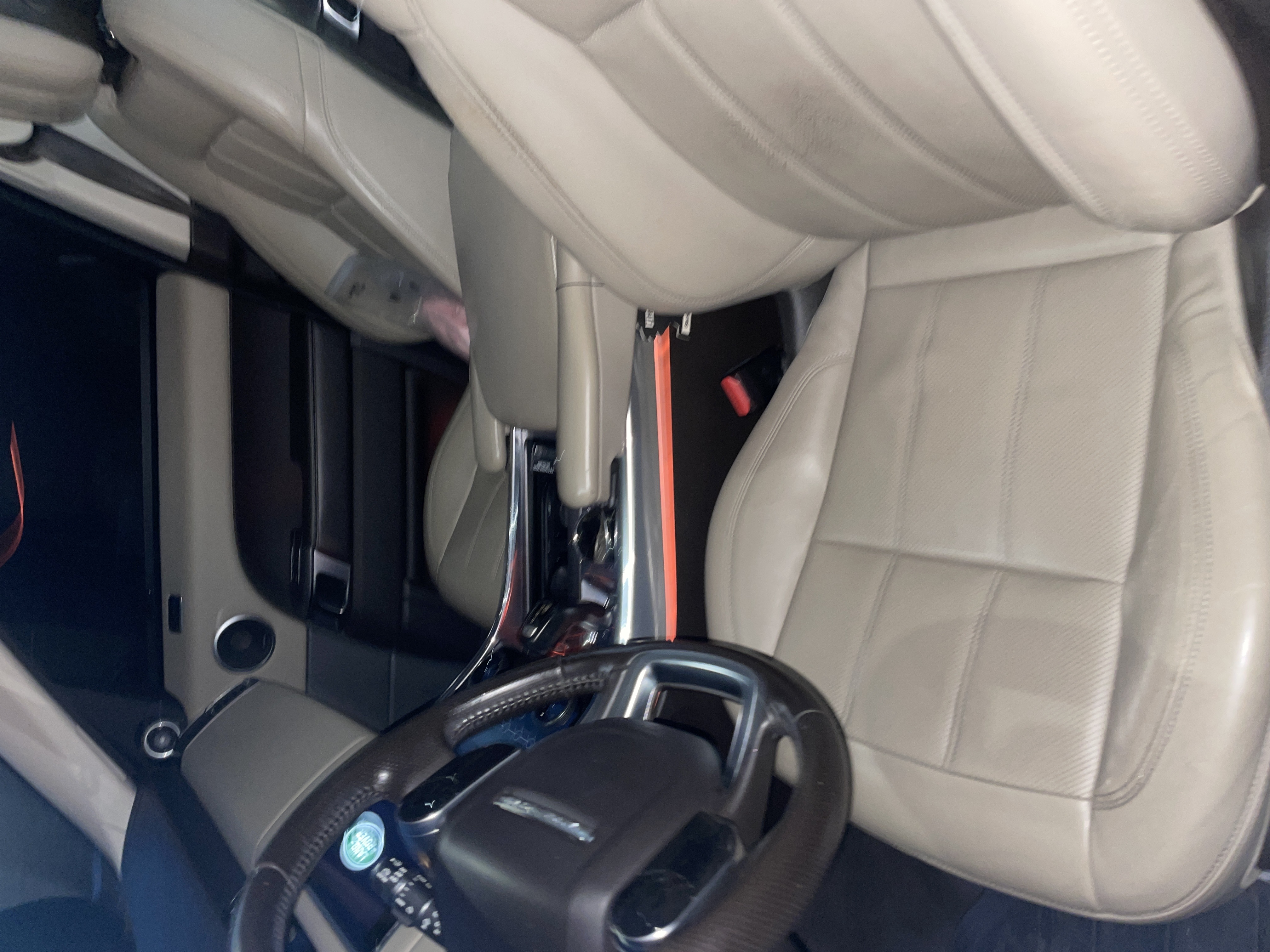 Used 2018 Land Rover Range Rover Sport HSE AWD/4WD image 4
