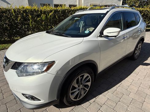 Used 2014 Nissan Rogue SL w/ SL Premium Package image 4