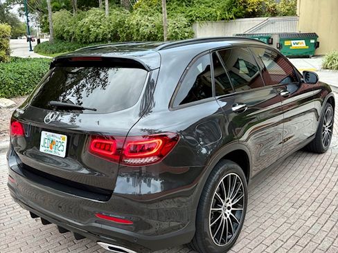 Used 2022 Mercedes-Benz GLC 300 300 Sport Utility 4D image 6