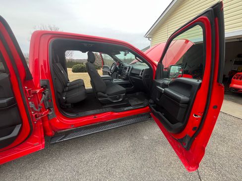 Used 2016 Ford F150 XLT w/ Equipment Group 301A Mid image 9