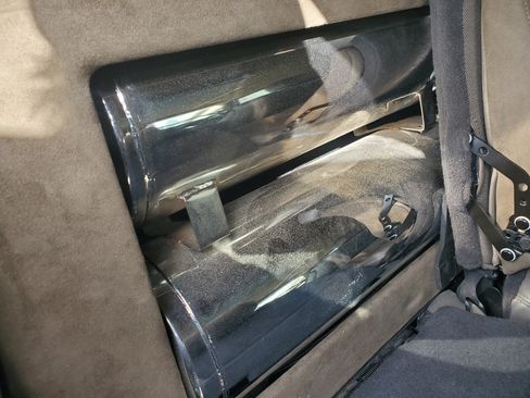 Used 2003 HUMMER H2 w/ Preferred Equipment Group image 12