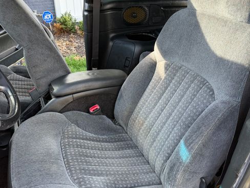 Used 2000 Chevrolet Blazer LS w/ LS Preferred Equipment Group image 14